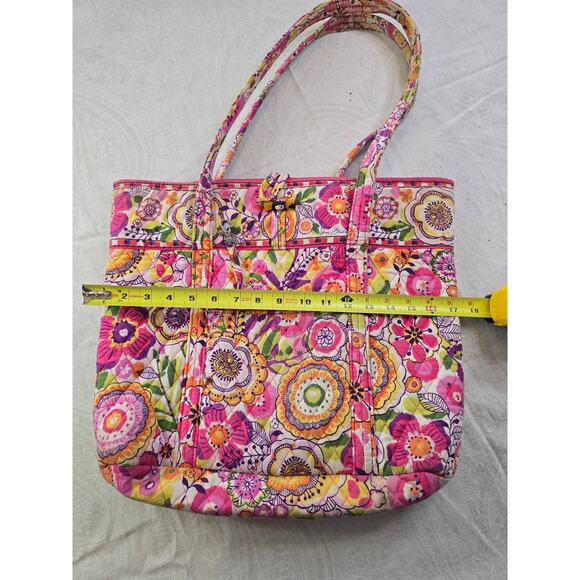 Vera Bradley 'Get Carried Away' large tote bag - Picture 8 of 9